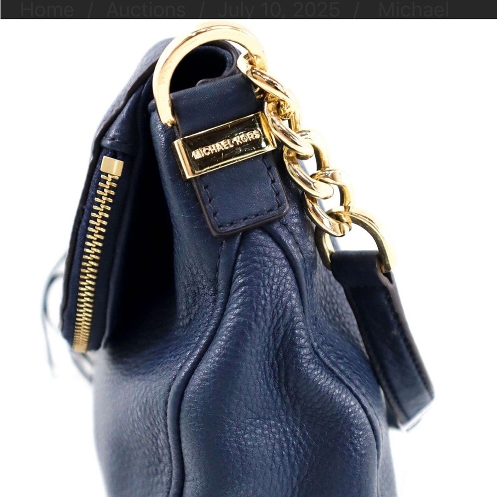 Michael Kors Blue Leather Shoulder Bag with Curved Design - Picture 7 of 9